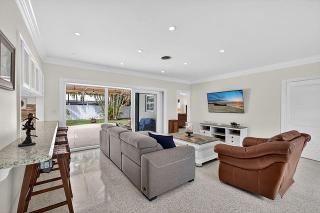 1206 DOLPHIN Road, Singer Island, FL 33404