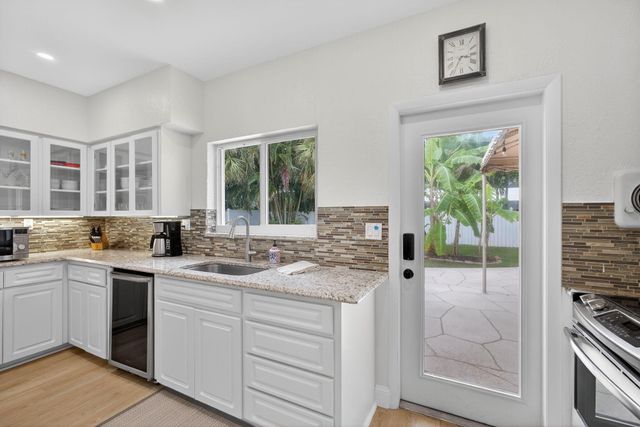 1206 DOLPHIN Road, Singer Island, FL 33404