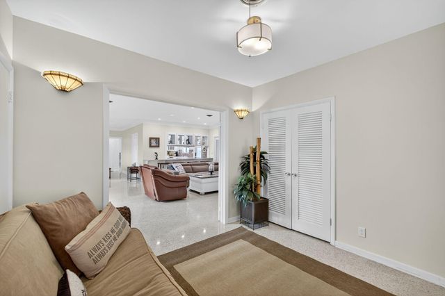 1206 DOLPHIN Road, Singer Island, FL 33404