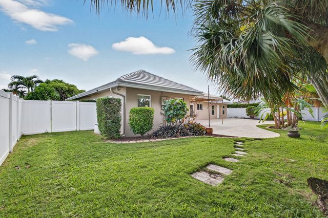 1206 DOLPHIN Road, Singer Island, FL 33404
