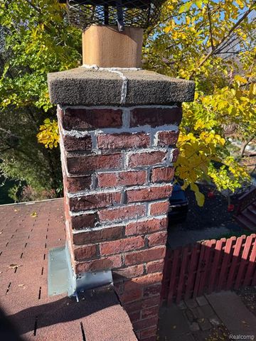 17699 Lennane, Redford, MI 48240