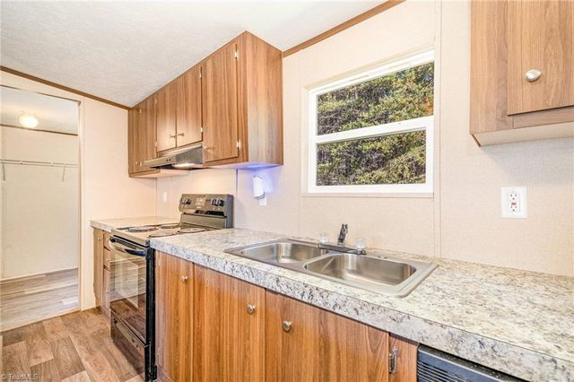 5061 Reid Road, Winston-salem, NC 27107