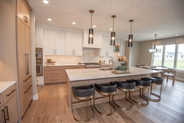 N67W34857 Ireland DRIVE, Oconomowoc, WI 53066