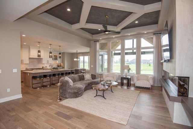 N67W34857 Ireland DRIVE, Oconomowoc, WI 53066