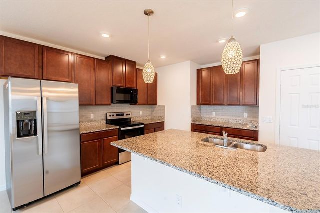 2905 SUMMER GREEN TRAIL, Kissimmee, FL 34744