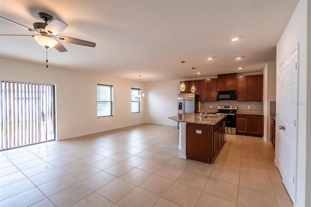 2905 SUMMER GREEN TRAIL, Kissimmee, FL 34744