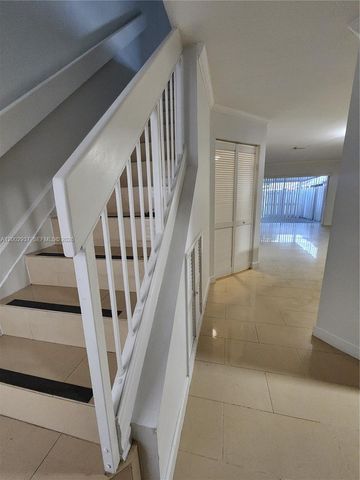 6485 SW 129th Ave, Miami, FL 33183