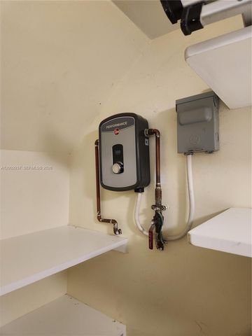 6485 SW 129th Ave, Miami, FL 33183