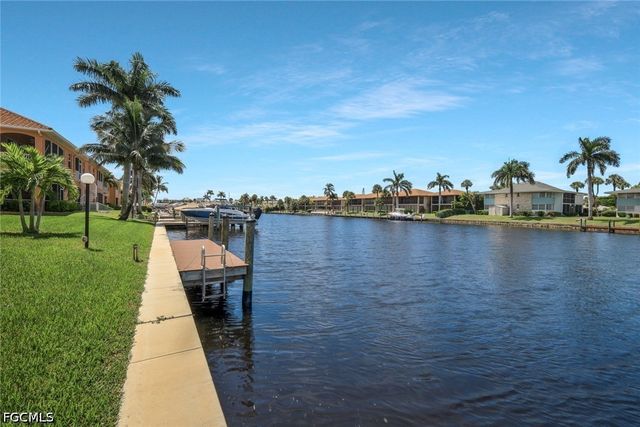 4550 SE 5th PL 202, Cape Coral, FL 33904