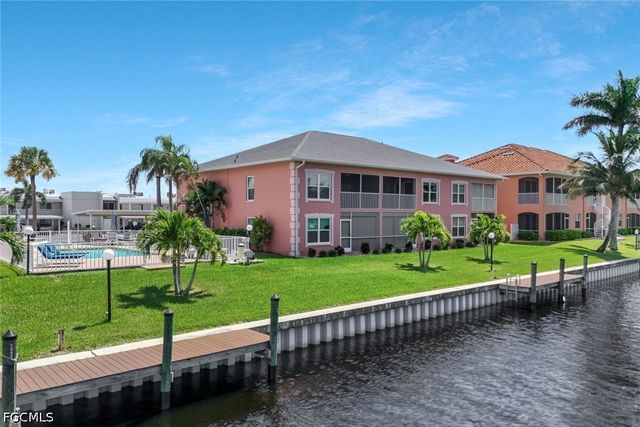 4550 SE 5th PL 202, Cape Coral, FL 33904