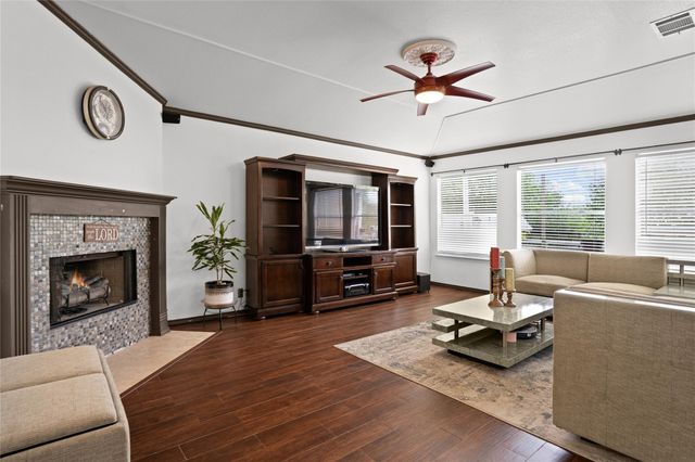 315 Appleton CT, Buda, TX 78610
