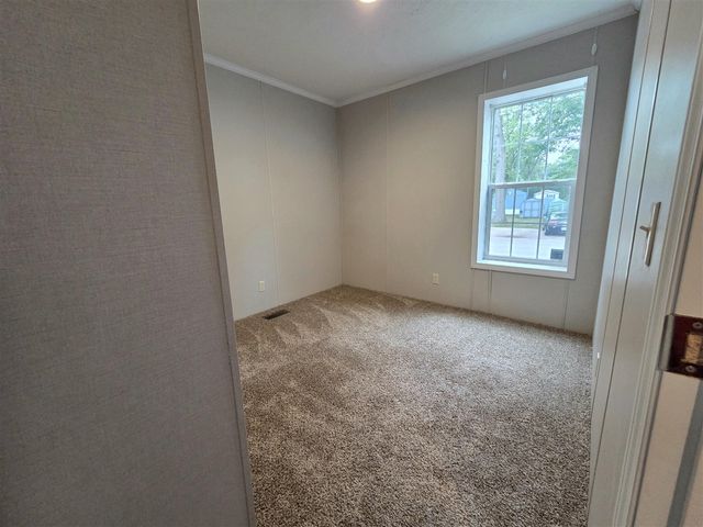 638 Courtland Lane, Muskegon, MI 49442
