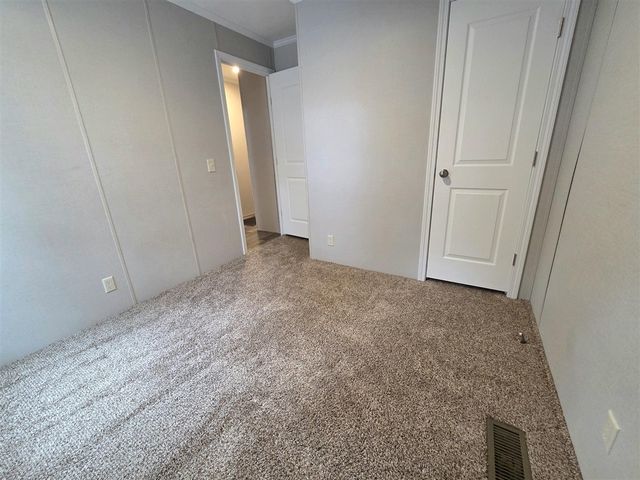 638 Courtland Lane, Muskegon, MI 49442
