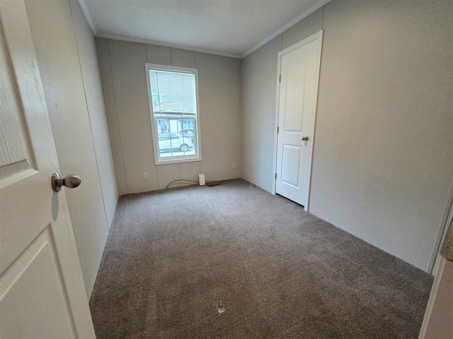 638 Courtland Lane, Muskegon, MI 49442