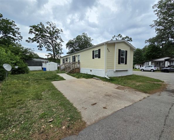 638 Courtland Lane, Muskegon, MI 49442