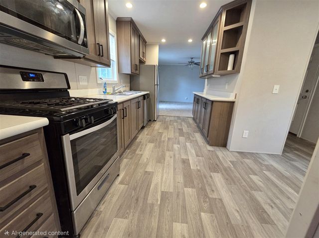 638 Courtland Lane, Muskegon, MI 49442