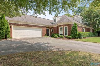 5033 Somerby Drive, Huntsville, AL 35802