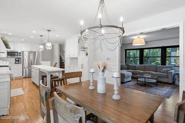 25 Crane Court, Middletown, NJ 07748