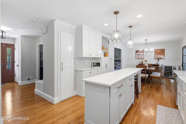 25 Crane Court, Middletown, NJ 07748