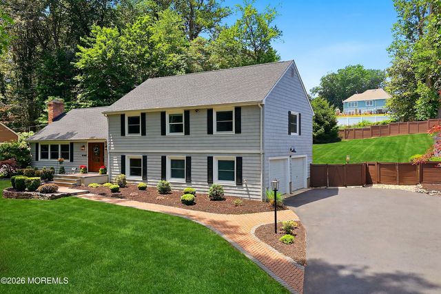 25 Crane Court, Middletown, NJ 07748