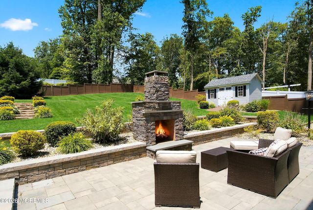 25 Crane Court, Middletown, NJ 07748