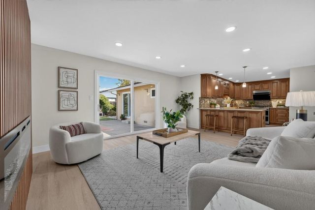 2589 Royal Ann Court, Union City, CA 94587