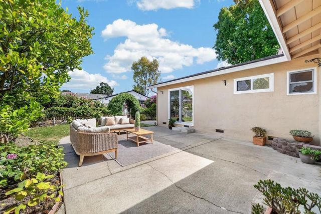 2589 Royal Ann Court, Union City, CA 94587