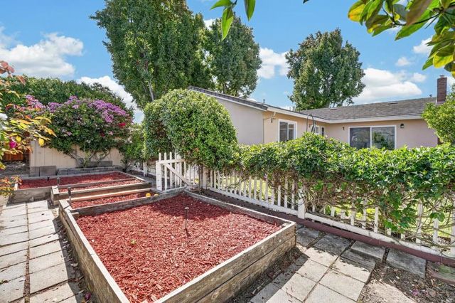 2589 Royal Ann Court, Union City, CA 94587