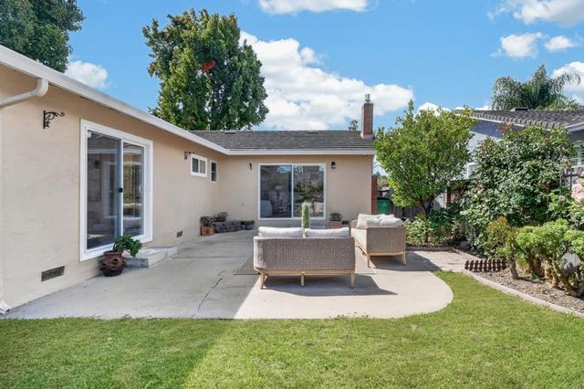 2589 Royal Ann Court, Union City, CA 94587