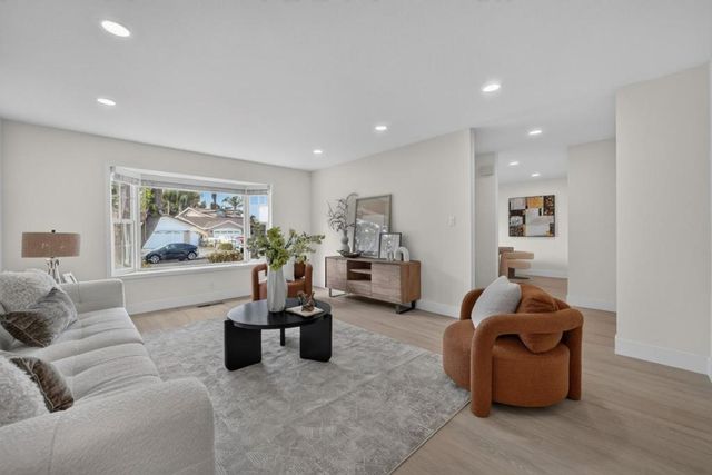 2589 Royal Ann Court, Union City, CA 94587