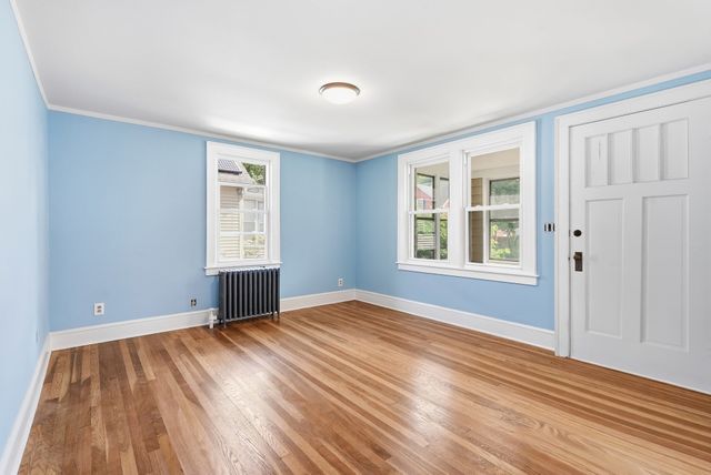 128 Wilber St, Springfield, MA 01104