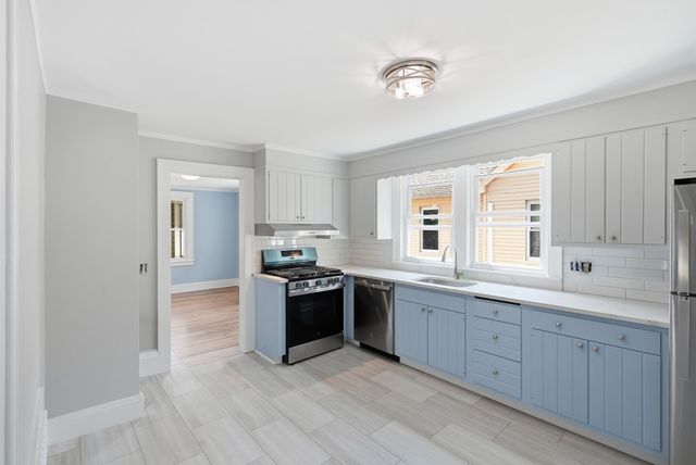 128 Wilber St, Springfield, MA 01104