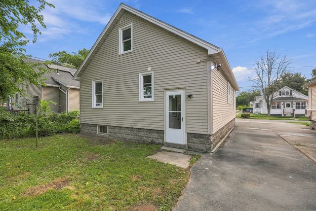 128 Wilber St, Springfield, MA 01104