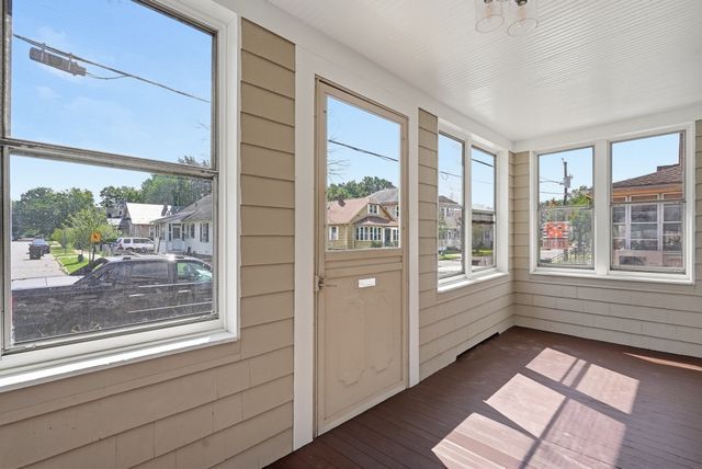 128 Wilber St, Springfield, MA 01104