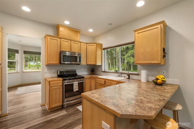 5056 SW Lake Helena Road, Port Orchard, WA 98367
