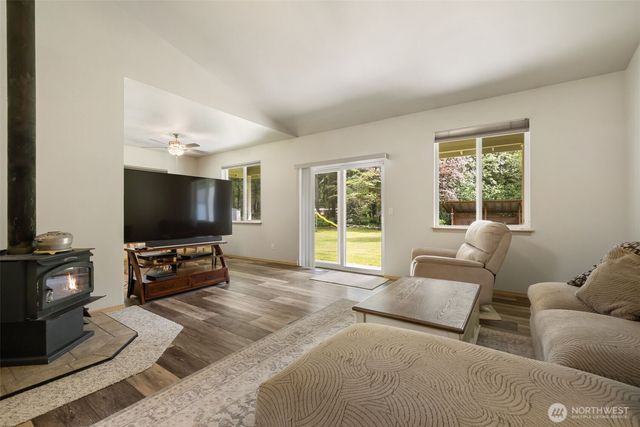 5056 SW Lake Helena Road, Port Orchard, WA 98367