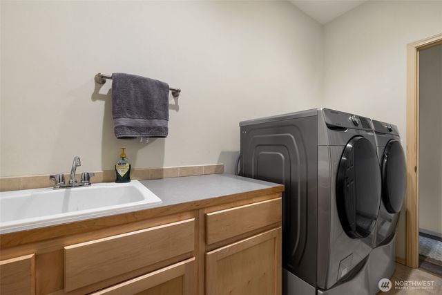 5056 SW Lake Helena Road, Port Orchard, WA 98367