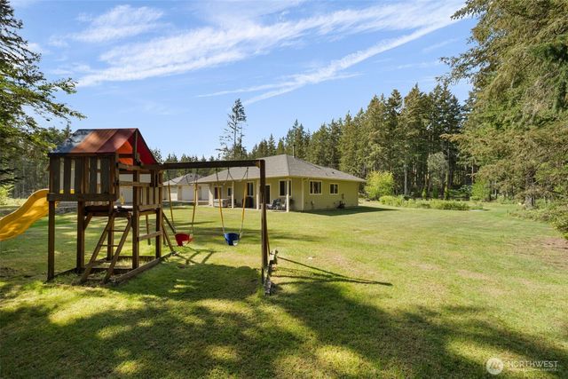 5056 SW Lake Helena Road, Port Orchard, WA 98367