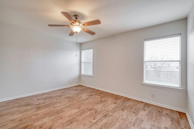 104 Pinnacle DR, Georgetown, TX 78626