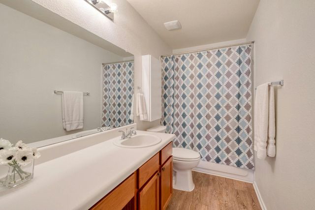 104 Pinnacle DR, Georgetown, TX 78626