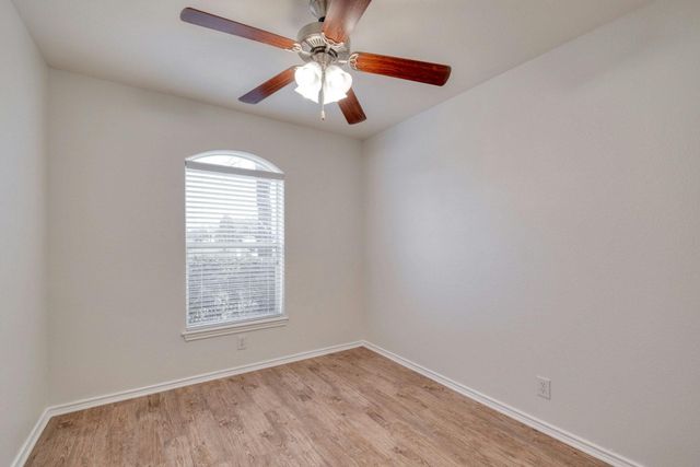 104 Pinnacle DR, Georgetown, TX 78626