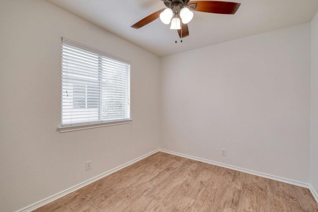 104 Pinnacle DR, Georgetown, TX 78626