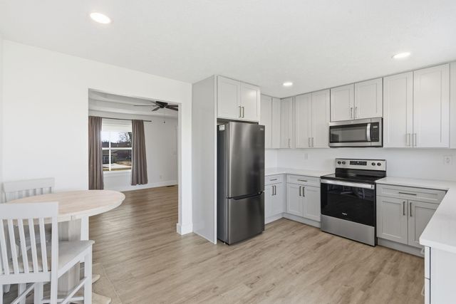 721 Lone Hickory Road, Ozark, MO 65721