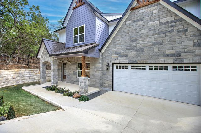 153 E Keanahalululu LN, Bastrop, TX 78602