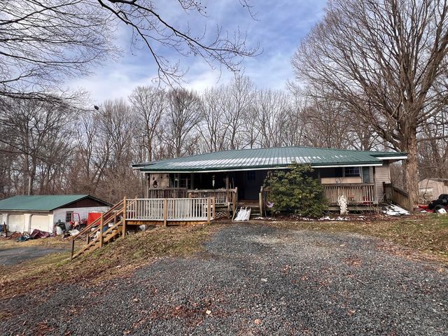 9756 N 500 E, La Porte, IN 46350