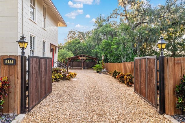 44 SE 9TH TERRACE, Ocala, FL 34471