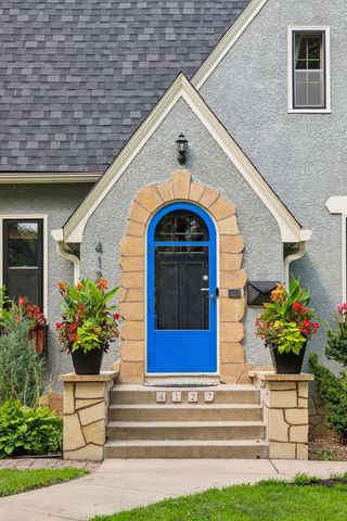 4127 Washburn Avenue N, Minneapolis, MN 55412