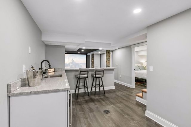 4127 Washburn Avenue N, Minneapolis, MN 55412