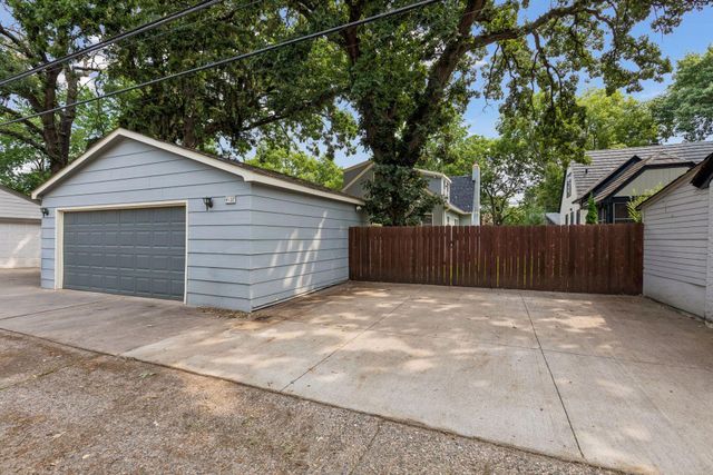 4127 Washburn Avenue N, Minneapolis, MN 55412
