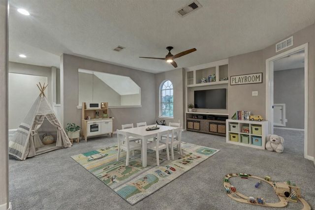 373 Bayshore Drive, Montgomery, TX 77356